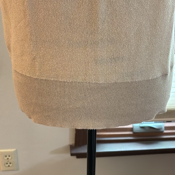 DKNYC Tan Shimmer 3/4 Sleeve Top Lightweight Sweater Like New size S Small - Picture 4 of 7